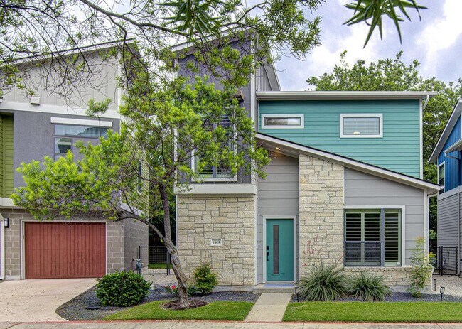 Building Photo - 1409 Lorraine Loop