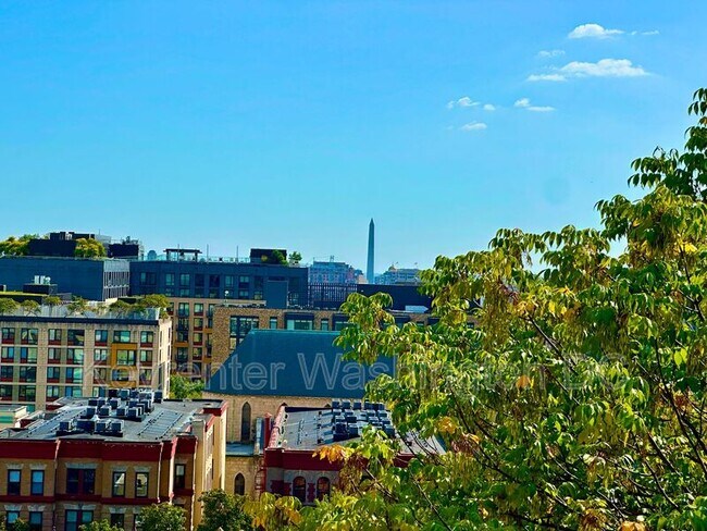 Building Photo - 1460 Belmont St NW