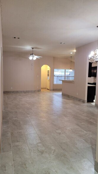 Building Photo - 12930 Echo Landing Dr