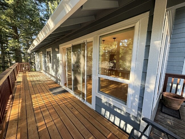 Building Photo - 307 Cervantes Cir