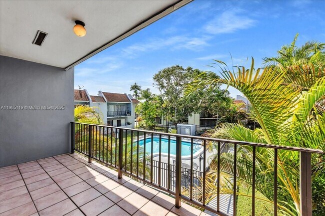 Building Photo - 9225 SW 87th Ave