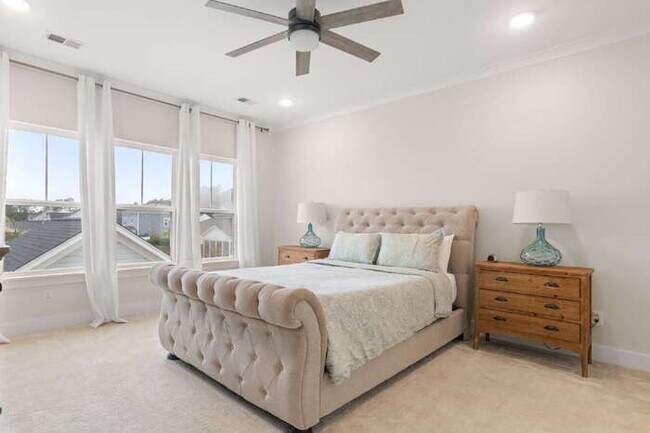 Building Photo - 115 Winding Branch Dr