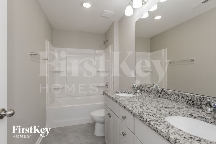 Building Photo - 3928 Lake Breeze Dr