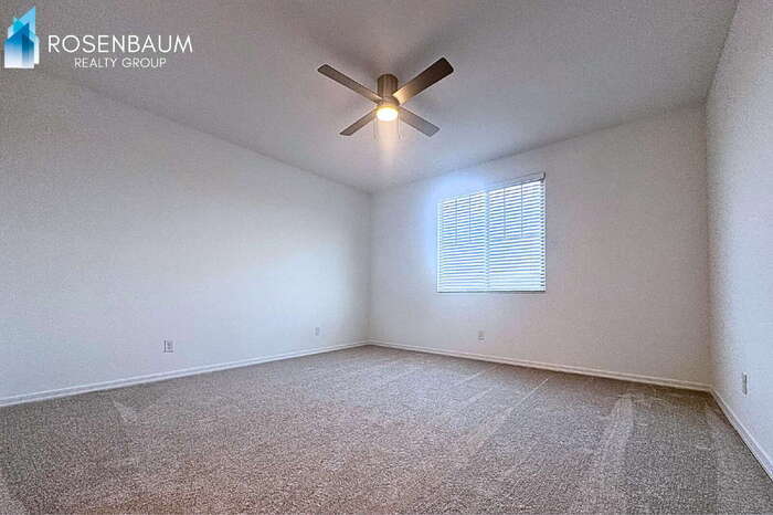 Building Photo - 3903 101st Dr