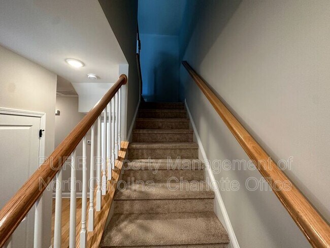 Building Photo - 9209 Colin Crossing Ct