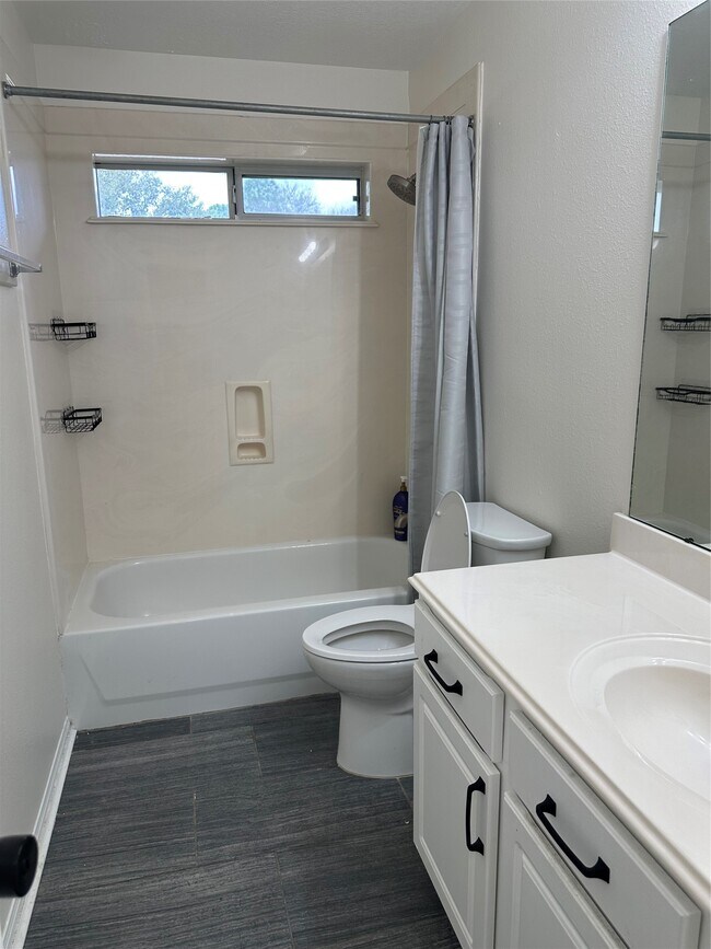 Building Photo - 11158 Riverbank Ridge Ln