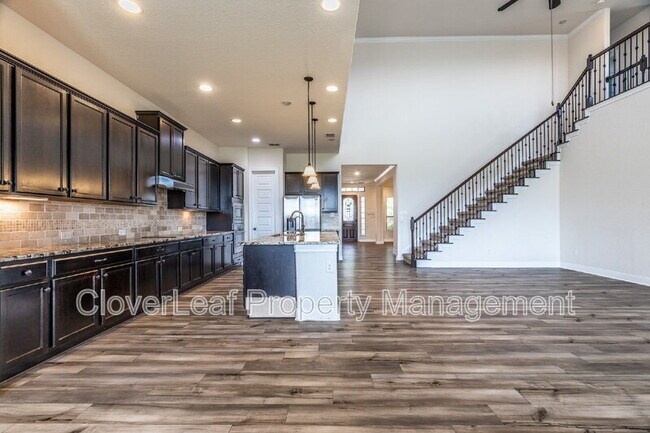 Building Photo - 908 Sussex Cove
