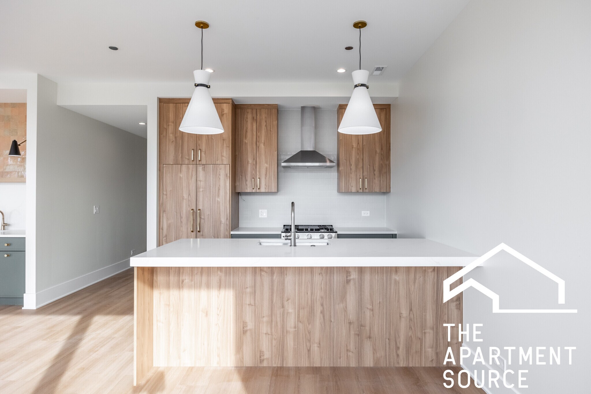 Building Photo - 1624 W Grand Ave