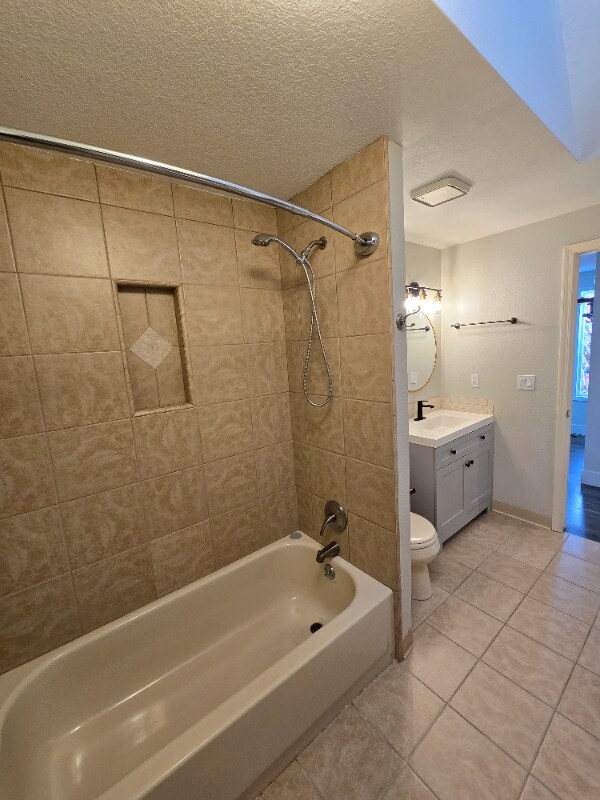 Building Photo - 2516 S Sumac Ln