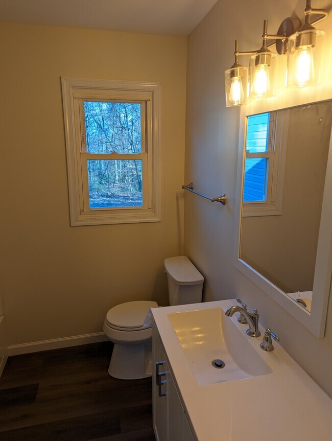 Building Photo - 1836 Perryville Rd