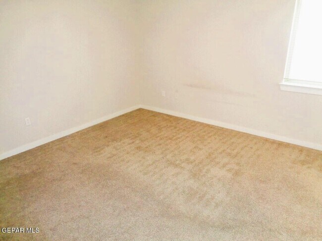 Building Photo - 14932 Tierra Haven Ave