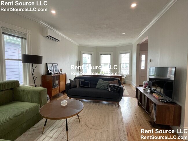 Building Photo - 12 Seven Pines Ave