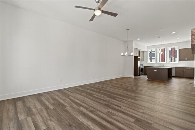 Building Photo - 1292 Chelsea Cir NW