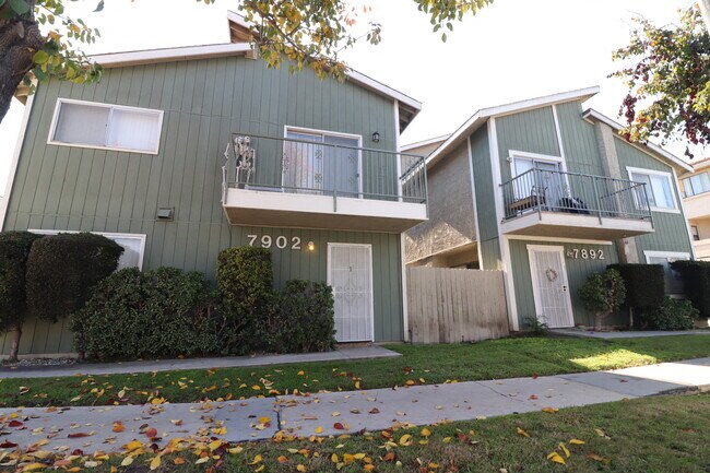 Building Photo - 7902 Holt Ave.