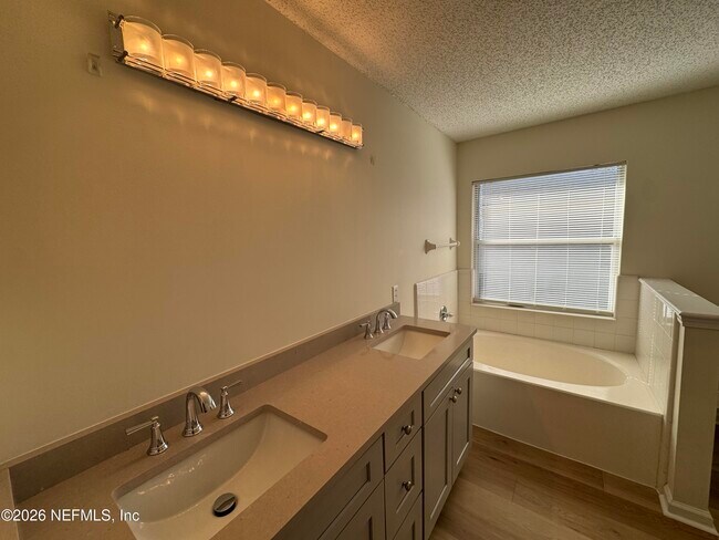 Building Photo - 8038 Timber Point Dr