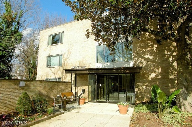 Contemporary small bldg - 2755 Ordway St NW