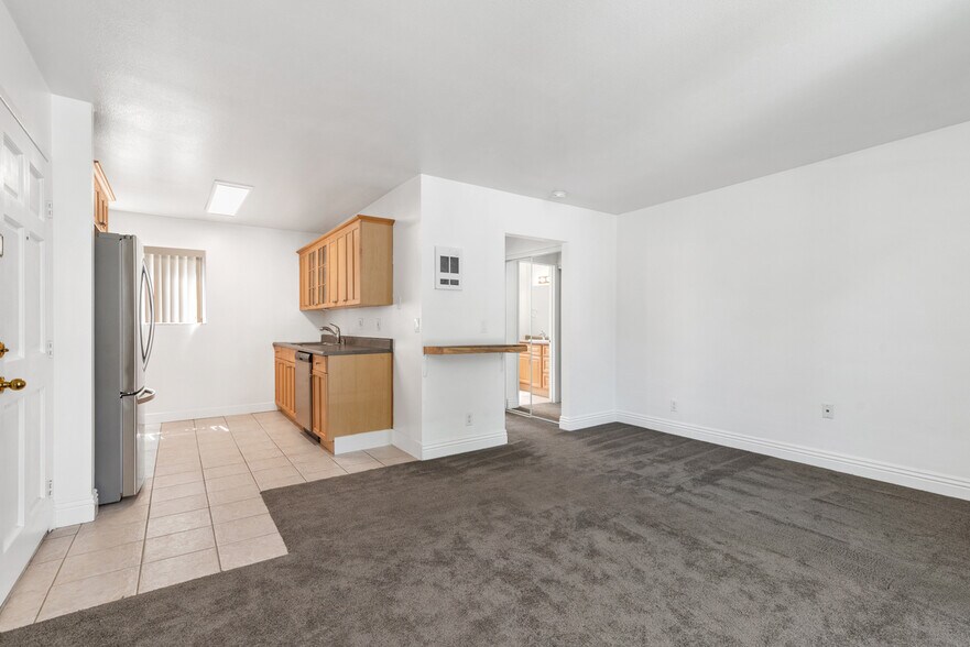 Building Photo - 2850 Reynard Way 21