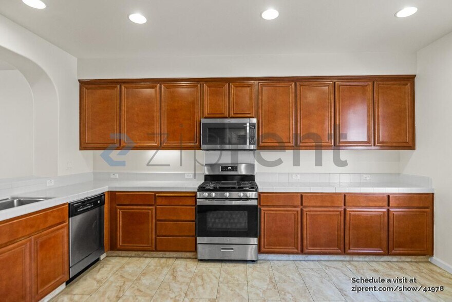 Building Photo - 3137 Cedarwood Loop