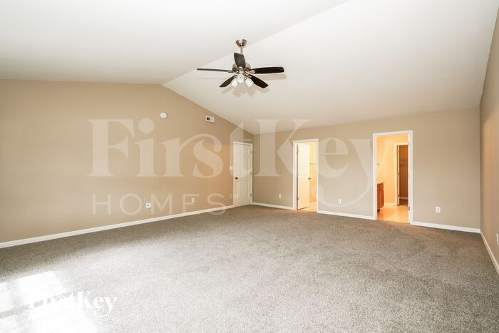 Building Photo - 952 Braun Dr
