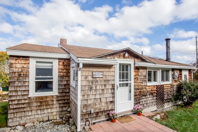 Building Photo - 43 Bayview Rd