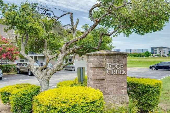 Building Photo - 12166 Metric Blvd