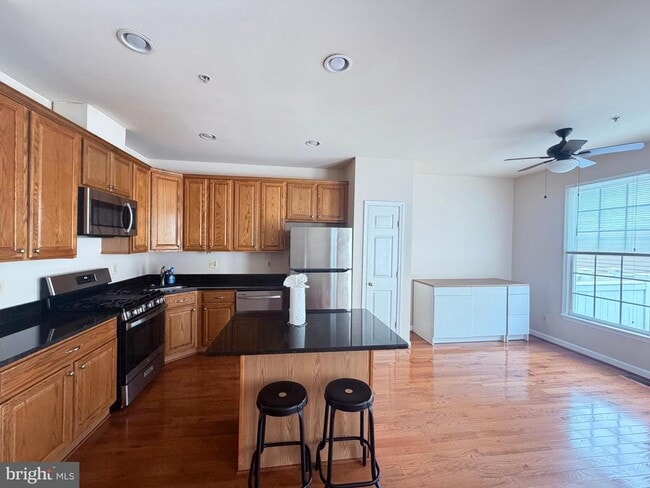 Building Photo - 225 Deer Meadow Ln
