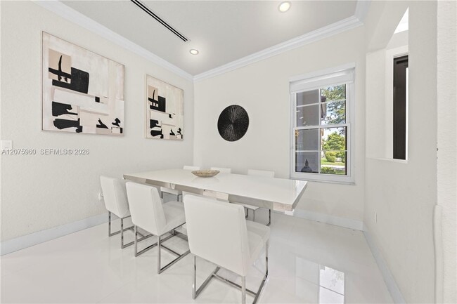 Building Photo - 2133 SW 118th Ave