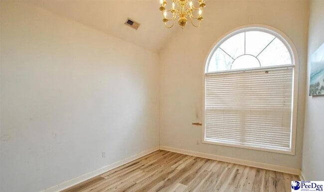 Building Photo - 3401 Saxon Dr