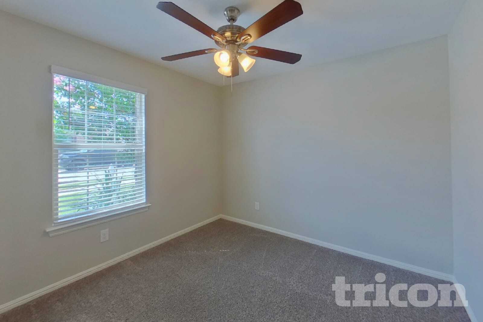 Building Photo - 10502 Ft Cibolo Trl