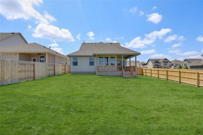 Building Photo - 261 Crater Lk Dr
