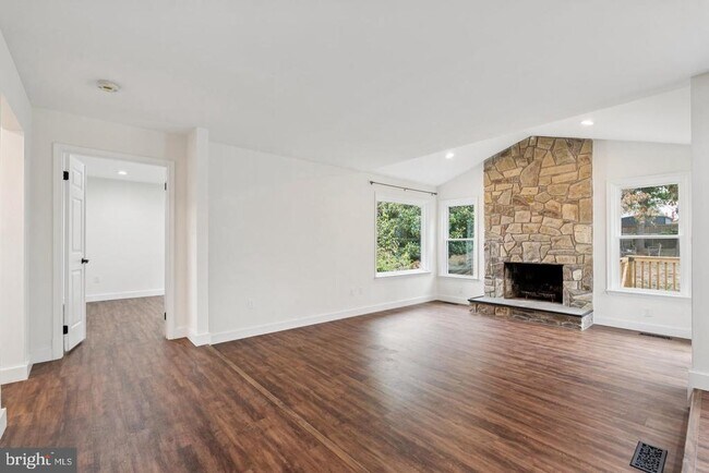 Building Photo - 1291 Mason Mill Ct