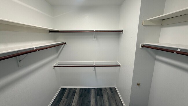 Building Photo - 2905 Hudson Crossing