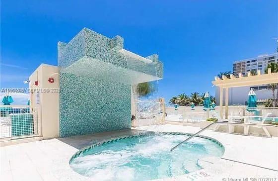 Building Photo - 2501 S Ocean Dr