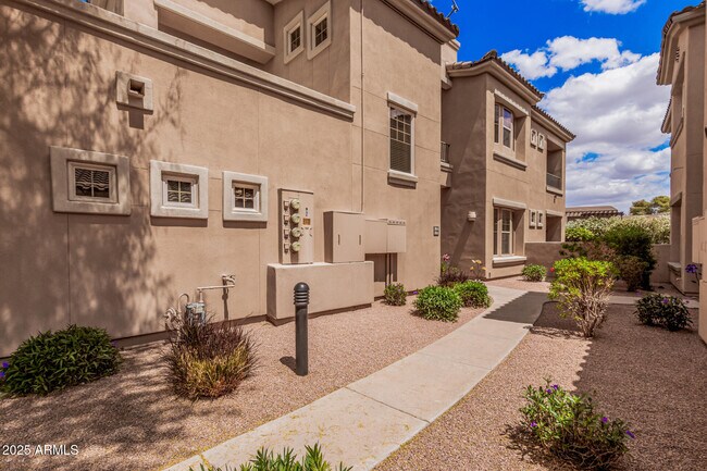 Primary Photo - 11000 N 77th Pl