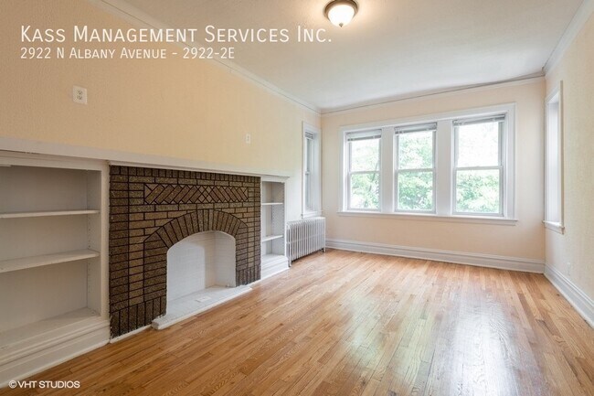 Building Photo - 2922 N Albany Ave