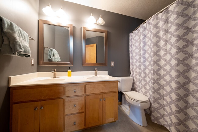 Building Photo - 7122 Harrison Hill Trail