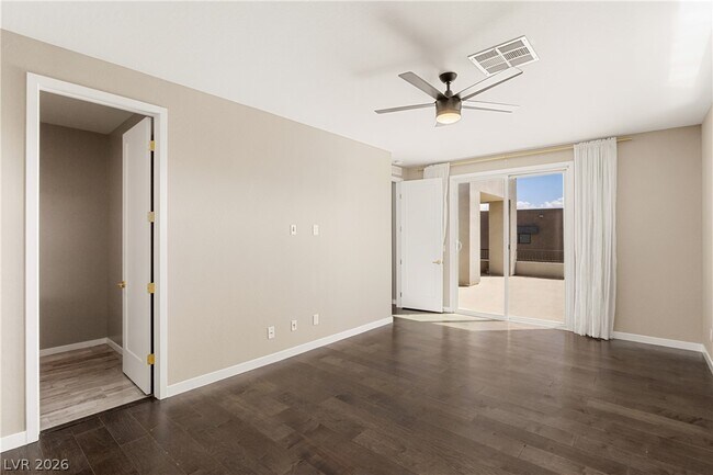 Building Photo - 10277 Green Ember Dr