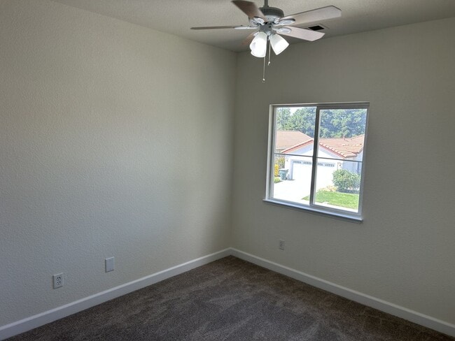Building Photo - 597 Canvasback Ct