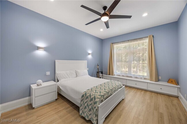 Building Photo - 4885 Tamarind Ridge Dr