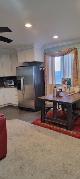 Primary Photo - 3800 Hillsdale Dr