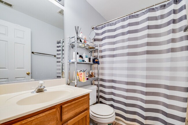 Building Photo - 8257 Ripple Ridge