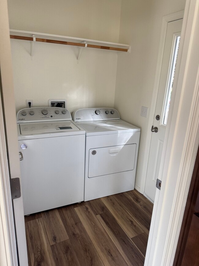 Building Photo - Cypress Meadow Unit 139