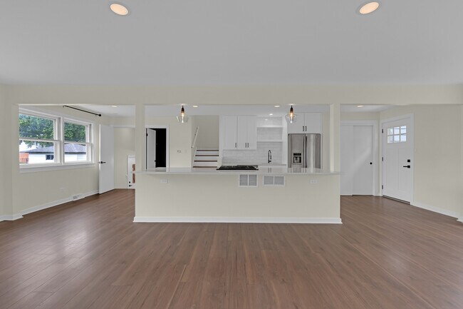 Building Photo - 17700 71st Ave
