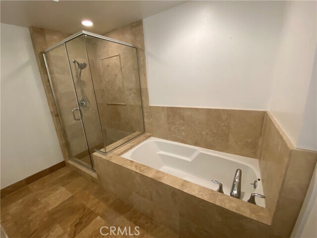 Building Photo - 11851 Laurelwood Dr