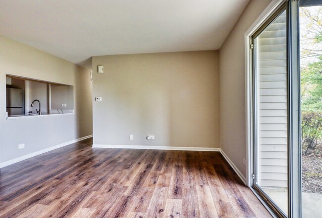 Building Photo - 364 Grissom Ct