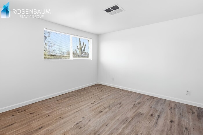 Building Photo - 6525 N Brushtail Ln