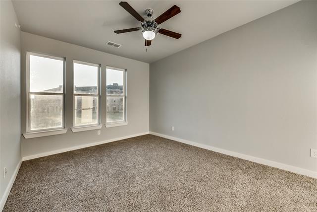 Building Photo - 5849 Rivendell Dr