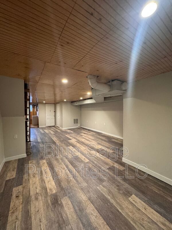 Building Photo - 1411 Lawrence Rd