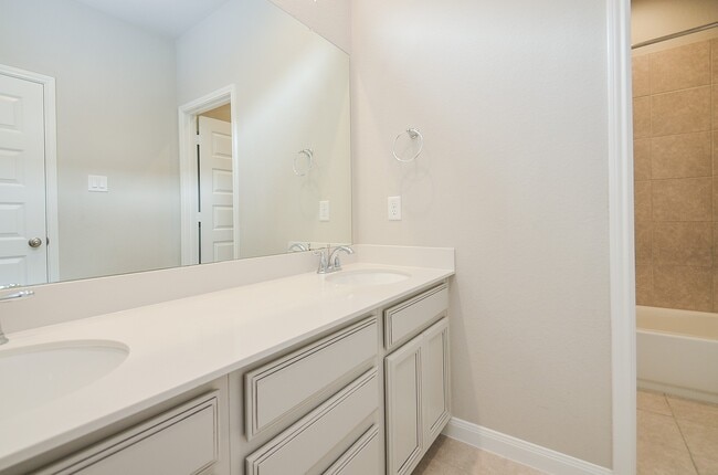 Building Photo - 9821 Prairie Garden Ln