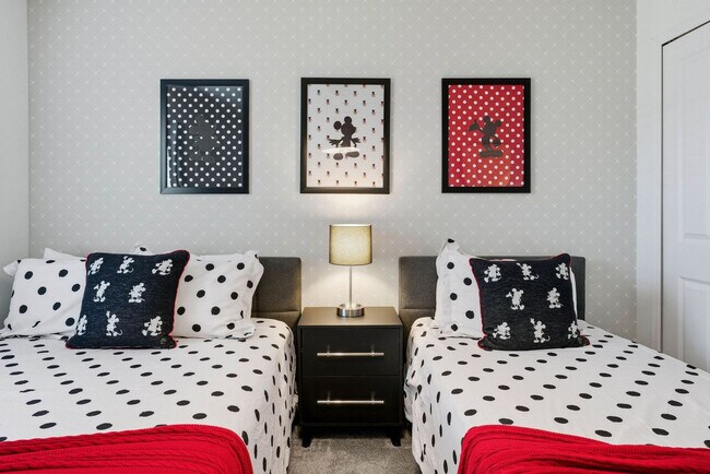 Building Photo - 4224 Paragraph Dr